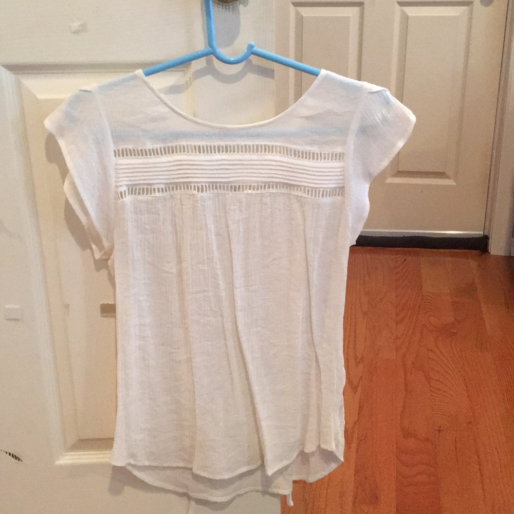 A white dress shirt